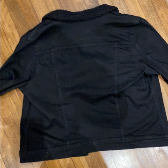 JOE FRESH Black jean jacket with faux  fur collar NWOT - Picture 10 of 11